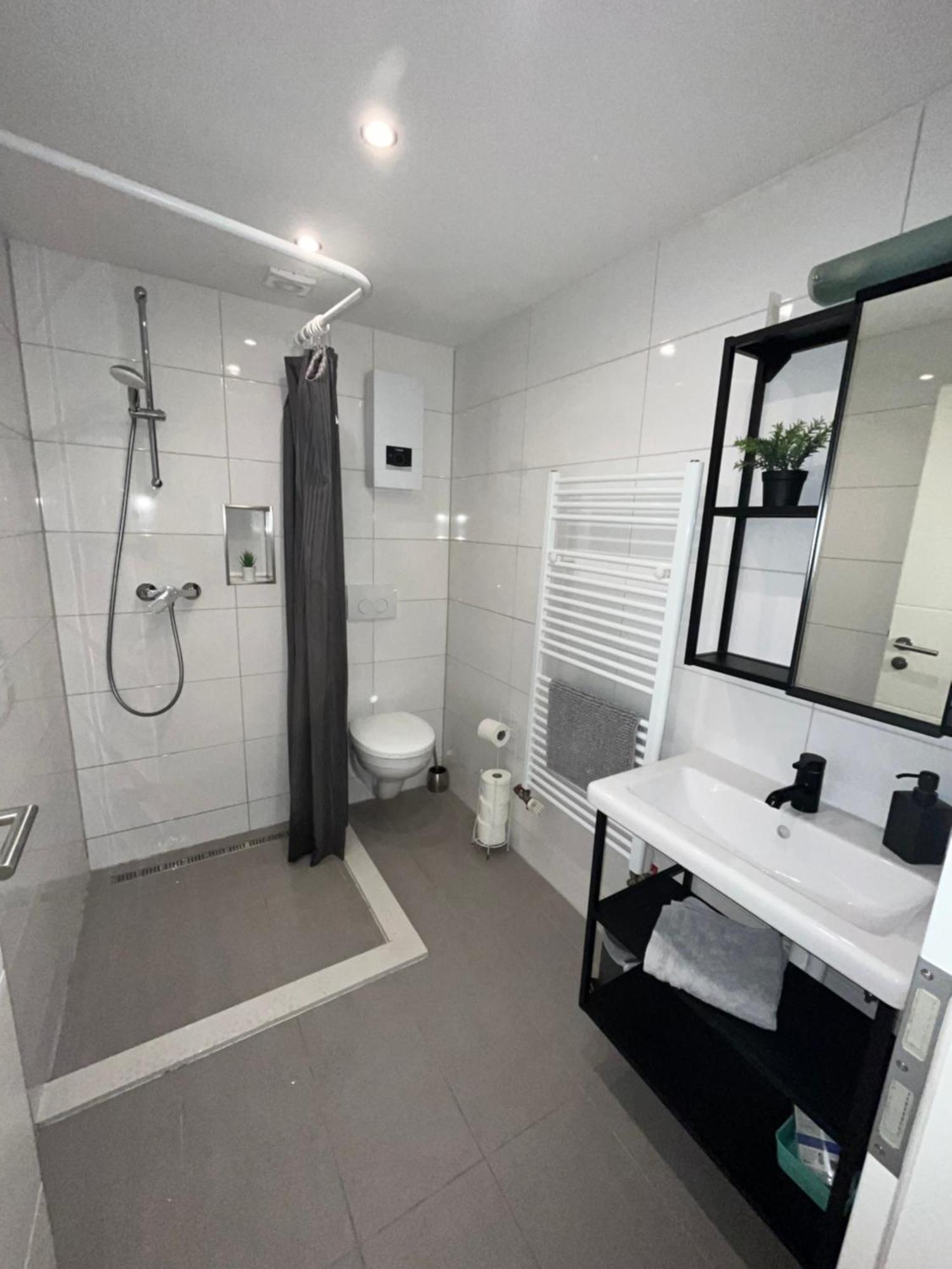 Apartment Central 10C 40Qm Wi-Fi Free Parking Calm Back House Dortmund Extérieur photo